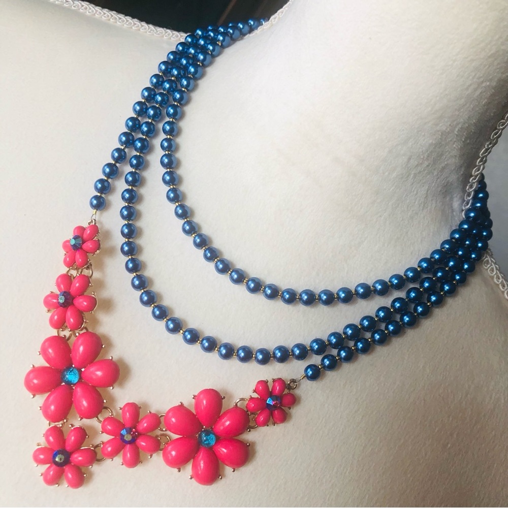 Handcrafted repurpose bubblegum floral pendant Czech glass Pearl necklace